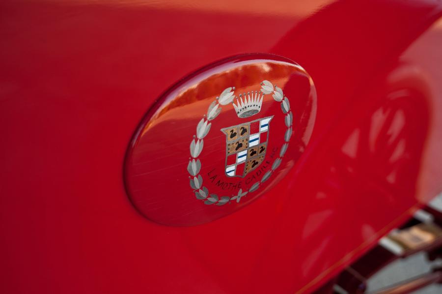  Cadillac Model A Rear-Entry Tonneau Red 1903 года  (фото 13 из 15)